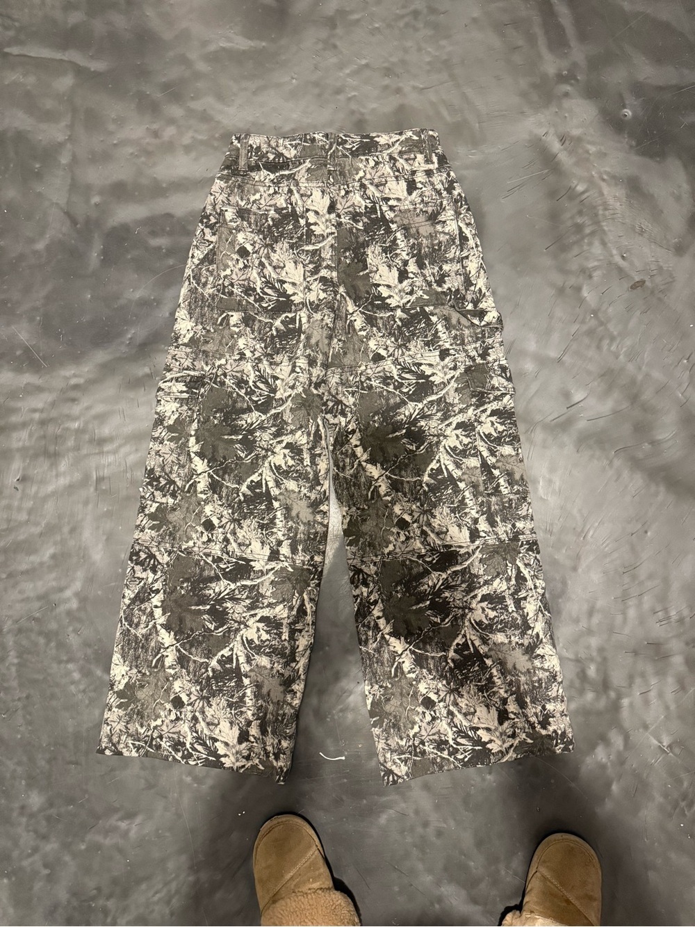 Refuge Baggy- Wide Leg Printed Cargo Pants - Green & Cream Camouflage - Picture 3 of 3